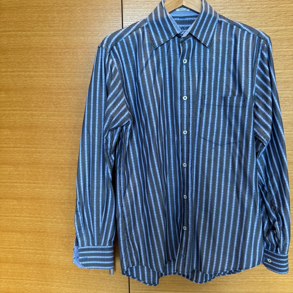 Men's button down Bugatchi shirt. size Large with custom sleeve length